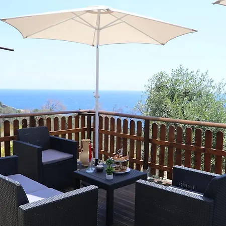 Aliki Bay View Hotel de apartamente *